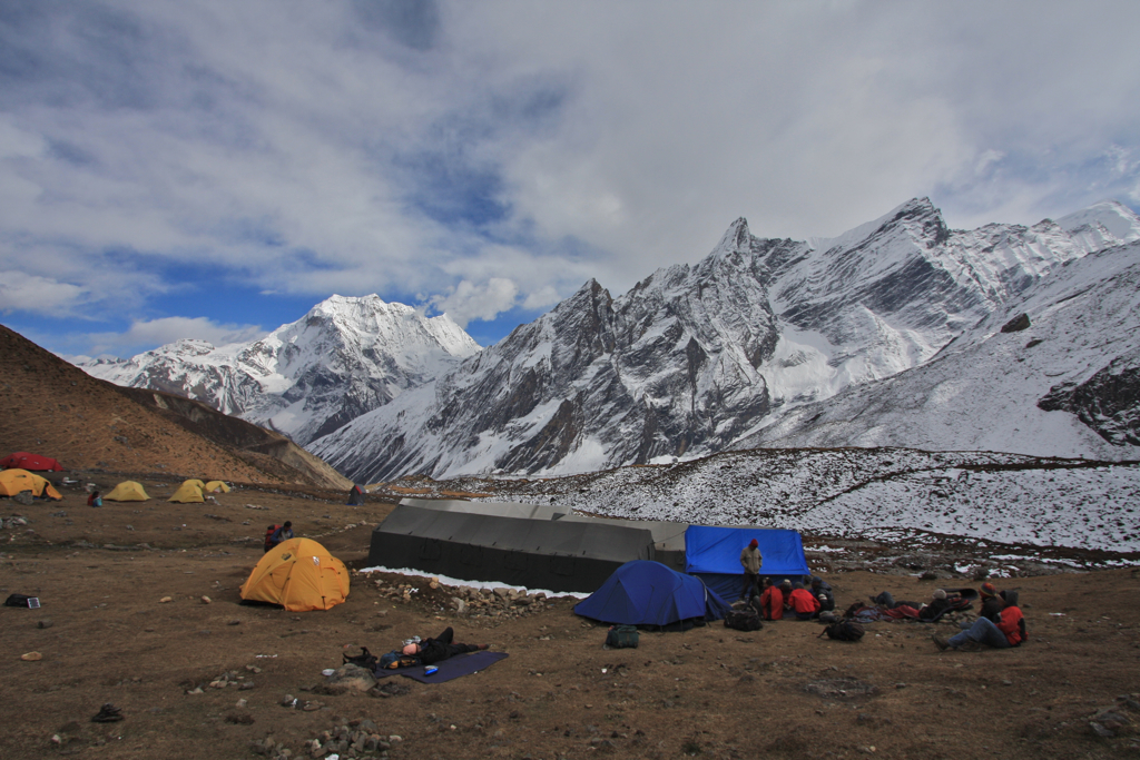 Manaslu circuit trek